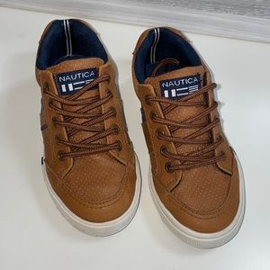 Boys Nautica Shoes size 11T